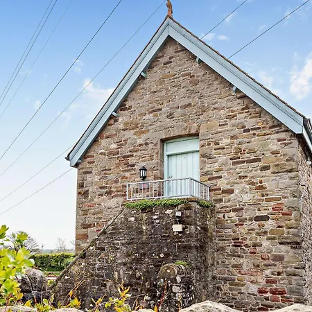 Tyncellar Farm Holiday Cottages Margam Room photo