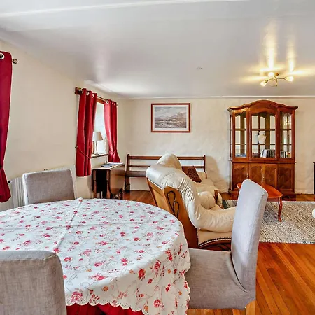 Tyncellar Farm Holiday Cottages Margam Room photo