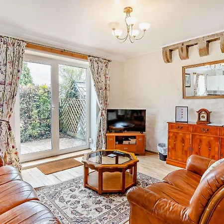 Tyncellar Farm Holiday Cottages Margam Room photo