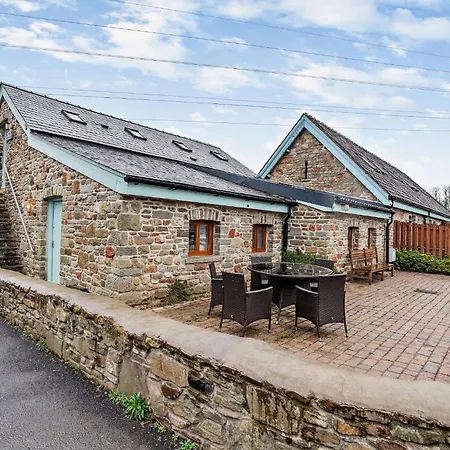 Tyncellar Farm Holiday Cottages Margam Room photo
