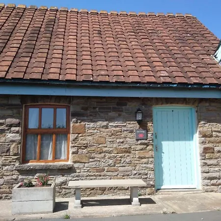 Tyncellar Farm Holiday Cottages Margam Room photo