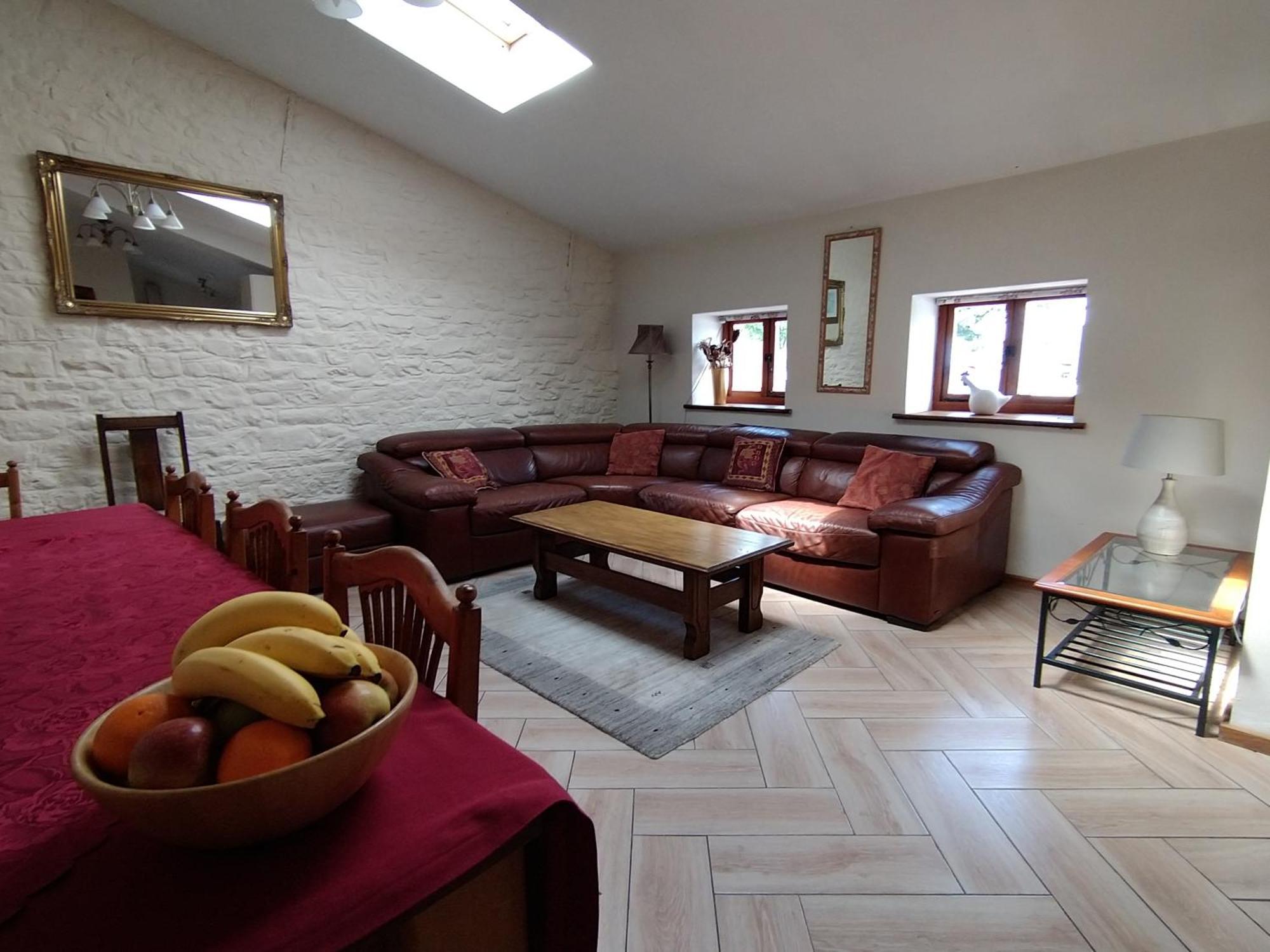 Tyncellar Farm * Margam
