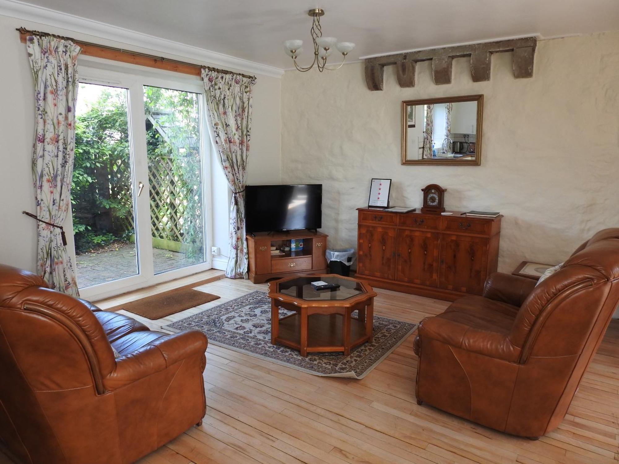Tyncellar Farm * Margam